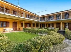 Residence La Perla with Shared Pool