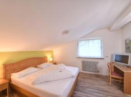 Texel Apartments โรงแรมในMadonna