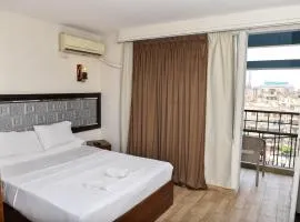 Lorenda Tahrir Hotel Near Metro and Museum