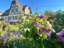 Le Hêtre Rouge - Écureuil et Geai Charme & Spa Alsace, ξενοδοχείο σε Barr