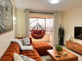 Midtown LakeView 2BR House with Heated pool, Netflix, 24Hr security & reception -Shawmut Nakuru