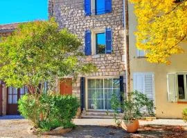 Provençal village house, Fox-Amphoux