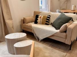 Savane 2 bedrooms and private parking, Hotel in Vesoul