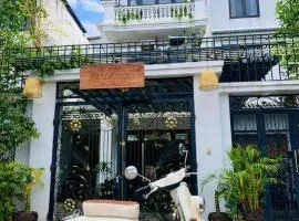 Pavillon D'Hue Homestay