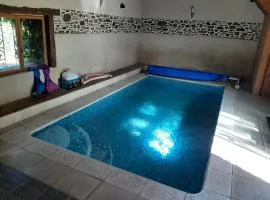Le Fenil gîte avec piscine partagée
