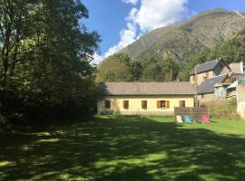 Gîte Espace et Montagne, hotel a Aragnouet
