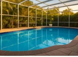 Poolside Paradise, 2 Sunny Miles to the IRB Beach