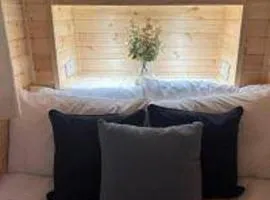 Foundry Farm Arch- pod inspired home