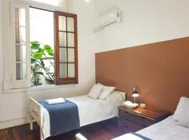 LOPEZ Hostel & Suites