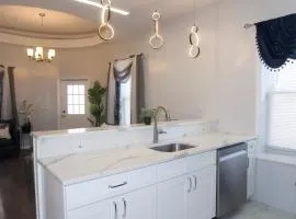 Master room w private bathroom 23