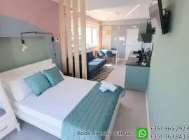 Social Lodge Happiness Studios