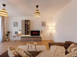 Central Apartment with Private Parking and Balcony