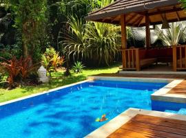 Nirvana House, hotel u gradu Punta Uva