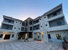 London Base Villa – hotel w mieście Kubwa