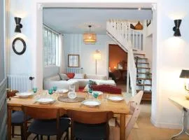 La Maison des Rues Pavées avec jardin by La Boîte En Plus