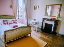 La brasserie chambre d'hotes de Delphine, hotel a Saulgé