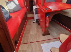 Ma Belle Lana, Voilier Privé, La Mer à Portée de Main, hotel v destinaci Cherbourg en Cotentin