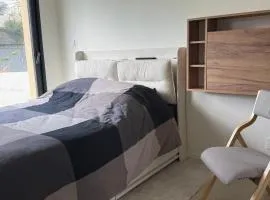 Studio Neuf avec Jardin Climatisation Smart TV, Nantes