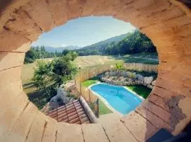 Gite LES PEYRIERES avec piscine