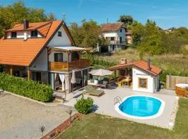 Rural holiday home Divita