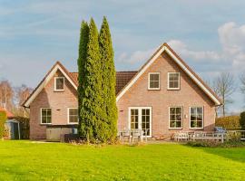 Riante villa 14p Hottub 6 slpkmr nabij strand, Hotel in Zeewolde