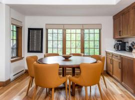 Christiania Condominiums- CoralTree Residence Collection，韋爾的飯店