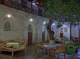 Historical CARAVANSARAY HOTEL XVI Century, hotelli kohteessa Bukhara