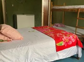 Quarto simples no centro