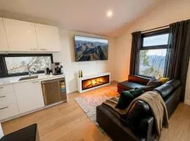 Mount Buller Alpine Chalet Mountain Views Sleeps up to 12