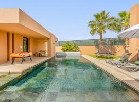 Villa Soumaya Sans vis-à-vis SPA & JACUZZI, hotelli kohteessa Najem