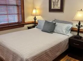 Historic Downtown Condo-1 Bedroom