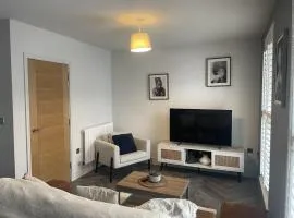 New, Luxury Apartment in Town Centre