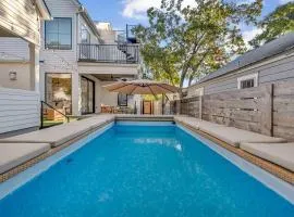 Luxe 6BR Retreat Pool Game Room Sleeps 23