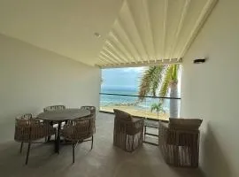 Zantamar TH06B, oceanfront