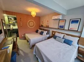 Contemporâneo Absolute e piscina com borda infinita