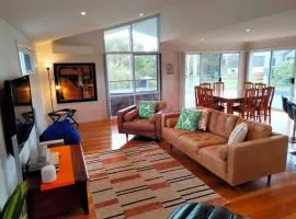 Comfortable Peaceful Island Holiday Getaway