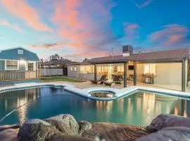 5BR Pool Games Mini Putt BBQ Patio & Firepit