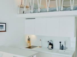 Contemporary loft apartment, Hotel in Donja Lastva