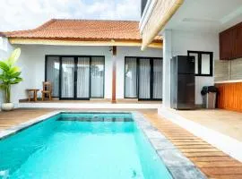 2BR Rice Field View Private Villa in Cemagi