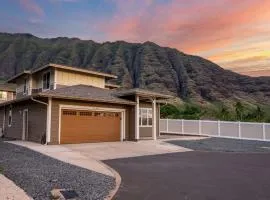 Makaha Villa by AvantStay Mountain Ocean Views