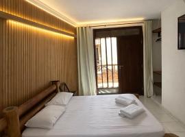 Chalés Marazul Flats com Piscina e Cozinha mais estacionamento, готель у Наталі