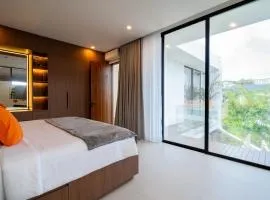 3BR Moonlight - Brand New Villa in Kerobokan