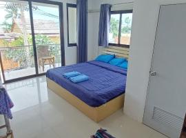 P & T Guesthouse – hotel w mieście Bangrak Beach