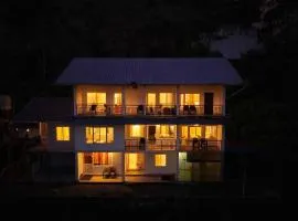 Rock And Mist Munnar House Resort
