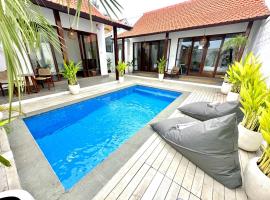 Seseh Beach Villa، فندق في Pererenan