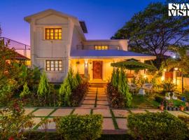 StayVista at The Mint Villa with Pool, BBQ & Bathtub, hotel a Karjat