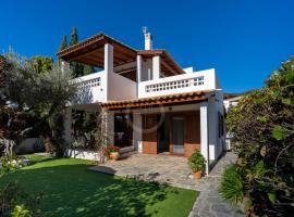 Villa Rania - Porto Hydra, hótel í Ermioni