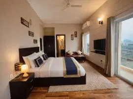 The Amber Signature Vrindavan # A Luxury Apartment With #Lift# Garden # Parking# Ac Rooms# & Elegant interior # Located Inside- Omaxe Eternity Vrindavan