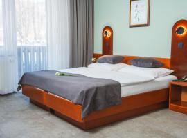 Hotel Tripič, restaurant and pizzeria – hotel w Bohinju