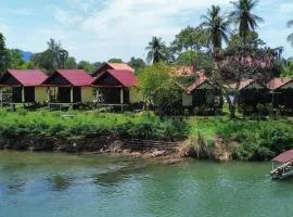 Mama Leuah Guesthouse and Restaurant